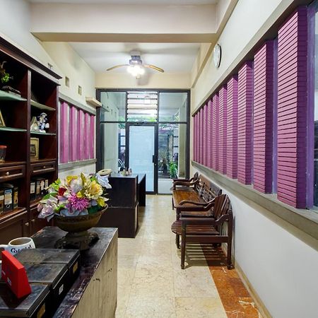 Tobana House Bintaro Hotel Jakarta Exterior photo